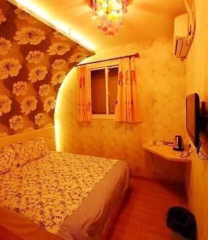 Shanghai Xinyuan Theme Hotel מראה חיצוני תמונה
